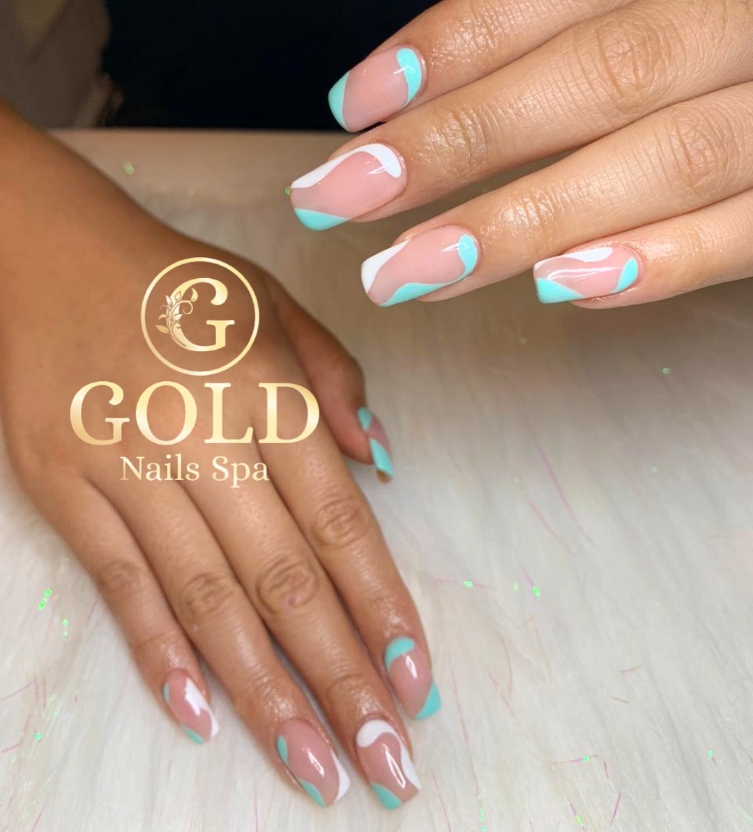 Artistic nail sculpture